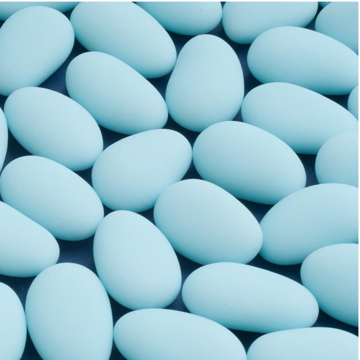 Blue sugar almonds for wedding favours and coordinated colour themes