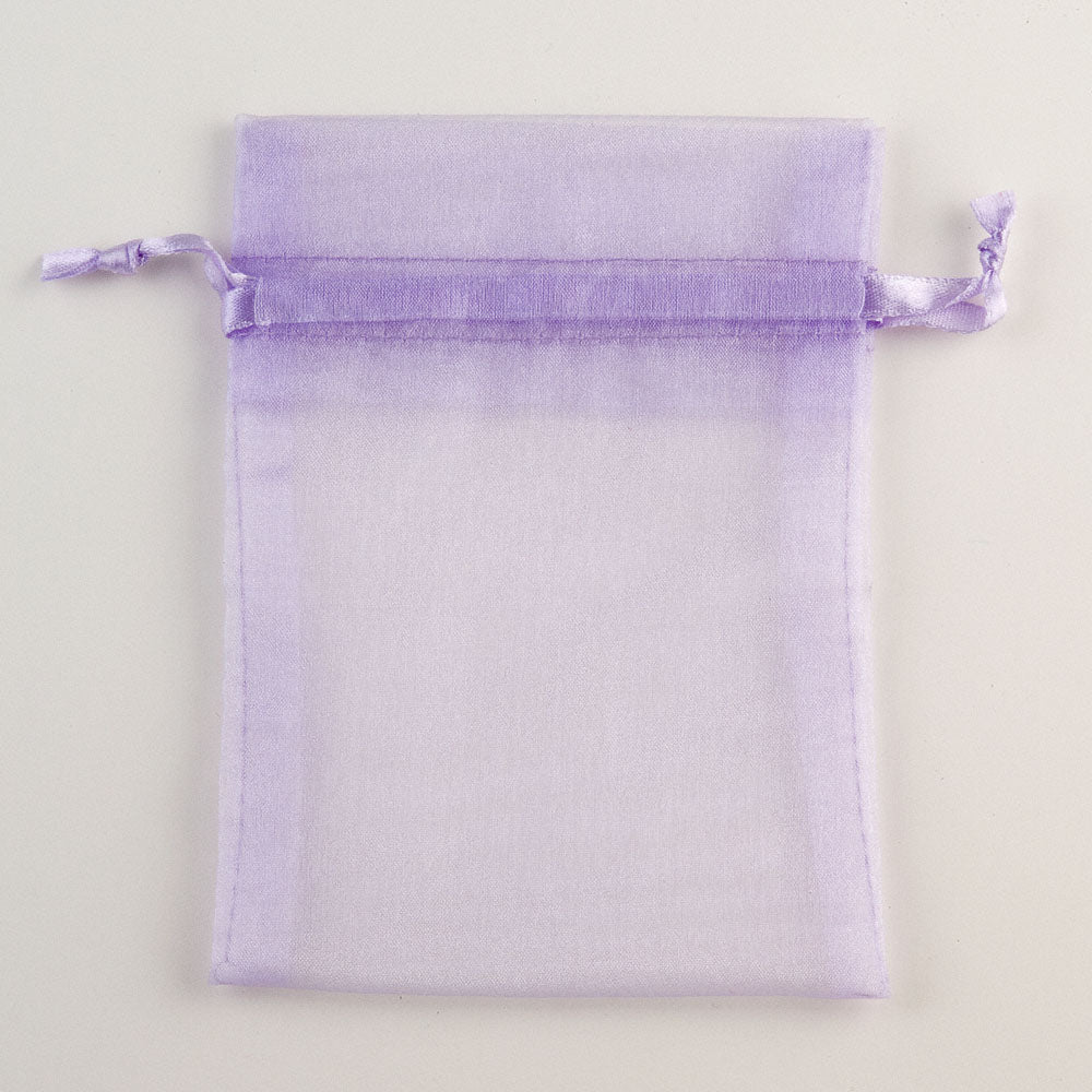 Lilac organza favour bag measuring 10 x 12.5cm