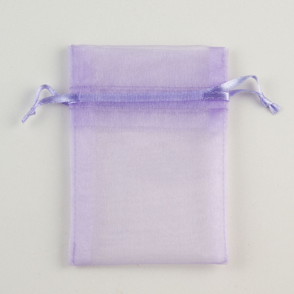 Lilac small organza wedding favour bag measuring 7.5 x 10cm