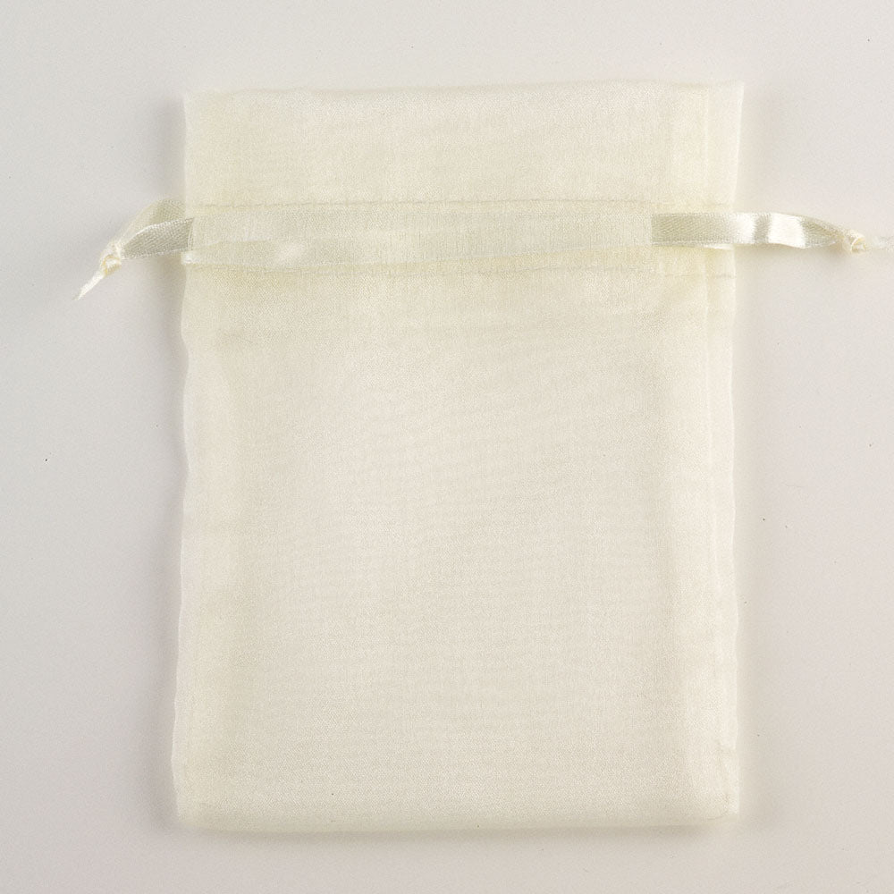Pale Ivory organza favour bag measuring 10 x 12.5cm