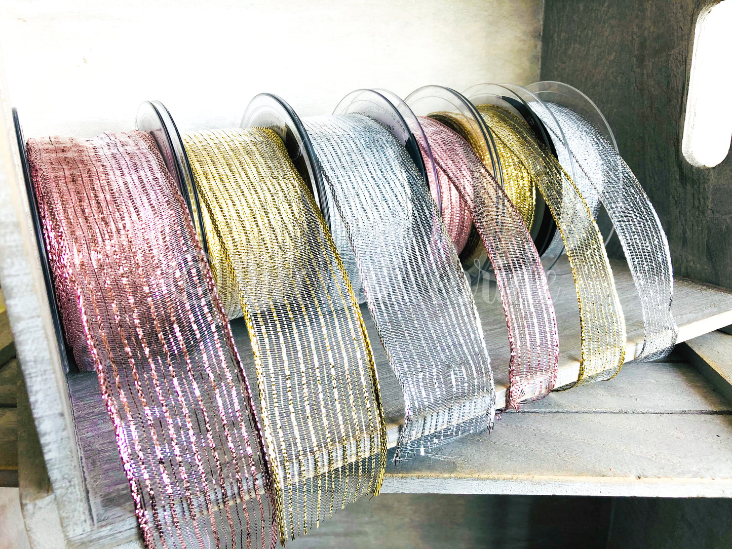Berisfords Gold Metallic Sparkly Wired Ribbon 1M Cut Piece