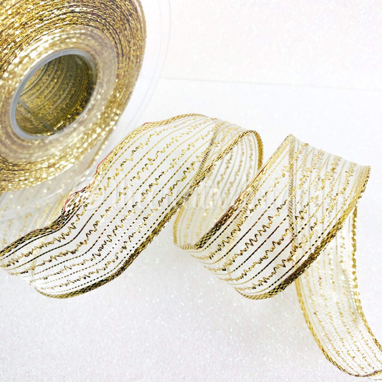 Berisfords Gold Metallic Sparkly Wired Ribbon 1M Cut Piece